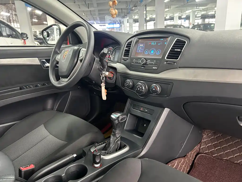 Roewe 350 2015 1.5L automatic exclusive version купить на сайте DeffCars