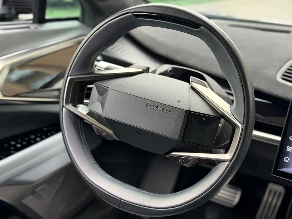 Gaohe HiPhi Z 2023 five-seater version купить на сайте DeffCars