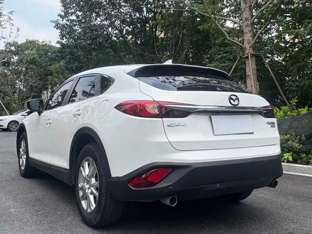 Mazda CX-4 2016 2.0L automatic two-wheel drive Blue Sky Vibrant Edition купить на сайте DeffCars
