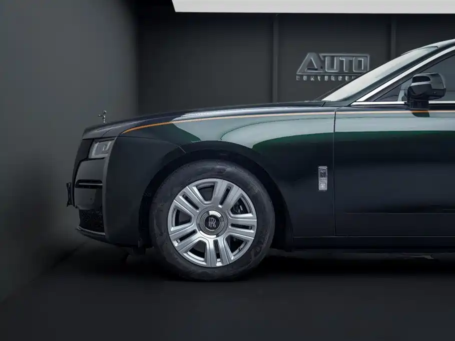 Ghost 2021 6.7T long wheelbase version купить на сайте DeffCars