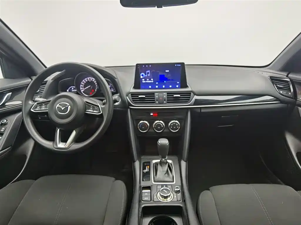 Mazda CX-4 2021 2.0L automatic two-wheel drive Blue Sky Vitality Edition купить на сайте DeffCars