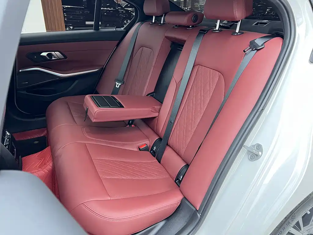 BMW 3 Series 2023 325i M Sports Night Package купить на сайте DeffCars