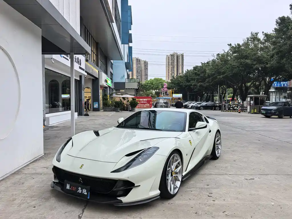 Ferrari 812 2017 6.5L Superfast купить на сайте DeffCars