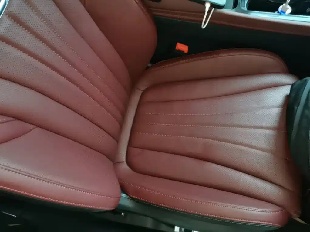 Hongqi H5 2024 2.0T Automatic Intelligent Connected Flag Edition купить на сайте DeffCars