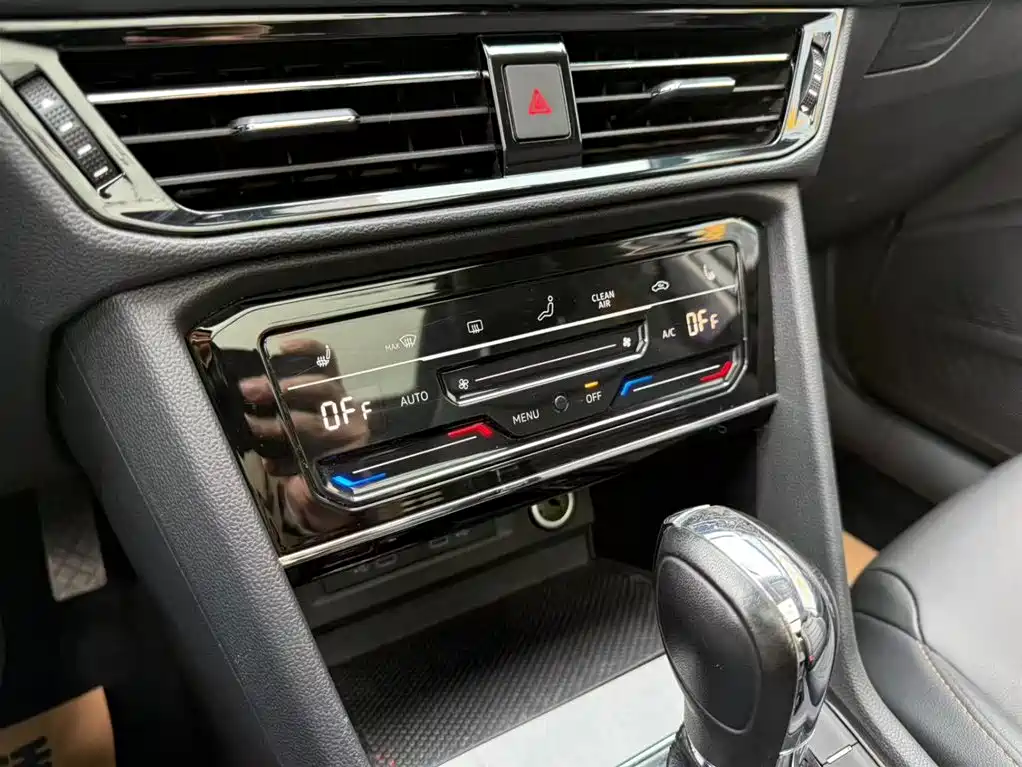 Tuyue 2022 330TSI four-wheel drive flagship version купить на сайте DeffCars