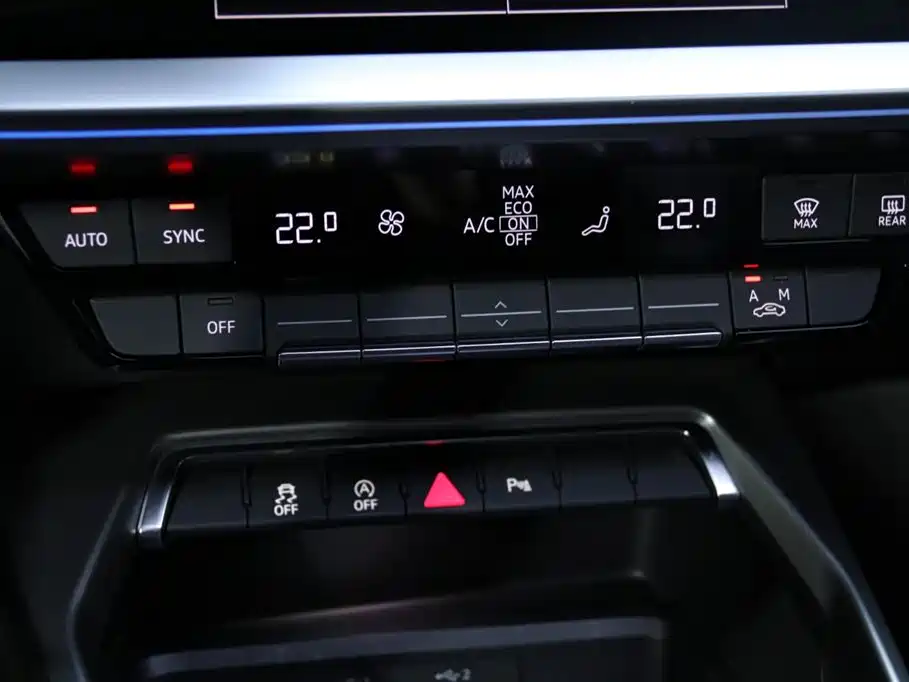 Audi A3 2024 Sportback 35 TFSI stylish and sporty купить на сайте DeffCars