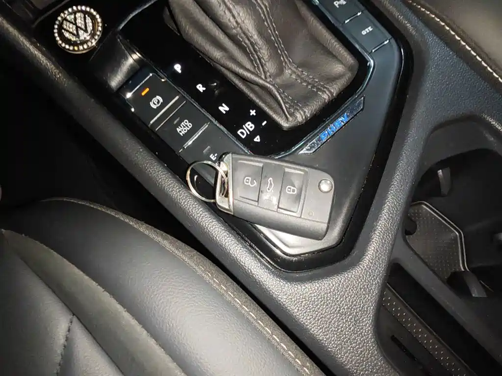 Tiguan L New Energy 2020 430PHEV Plug-in Hybrid Premium Edition купить на сайте DeffCars