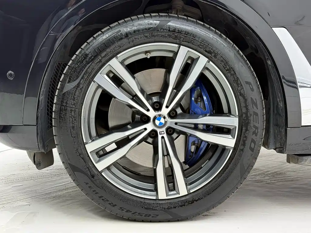 BMW X7 2023 xDrive40i Exclusive M Sports Package купить на сайте DeffCars