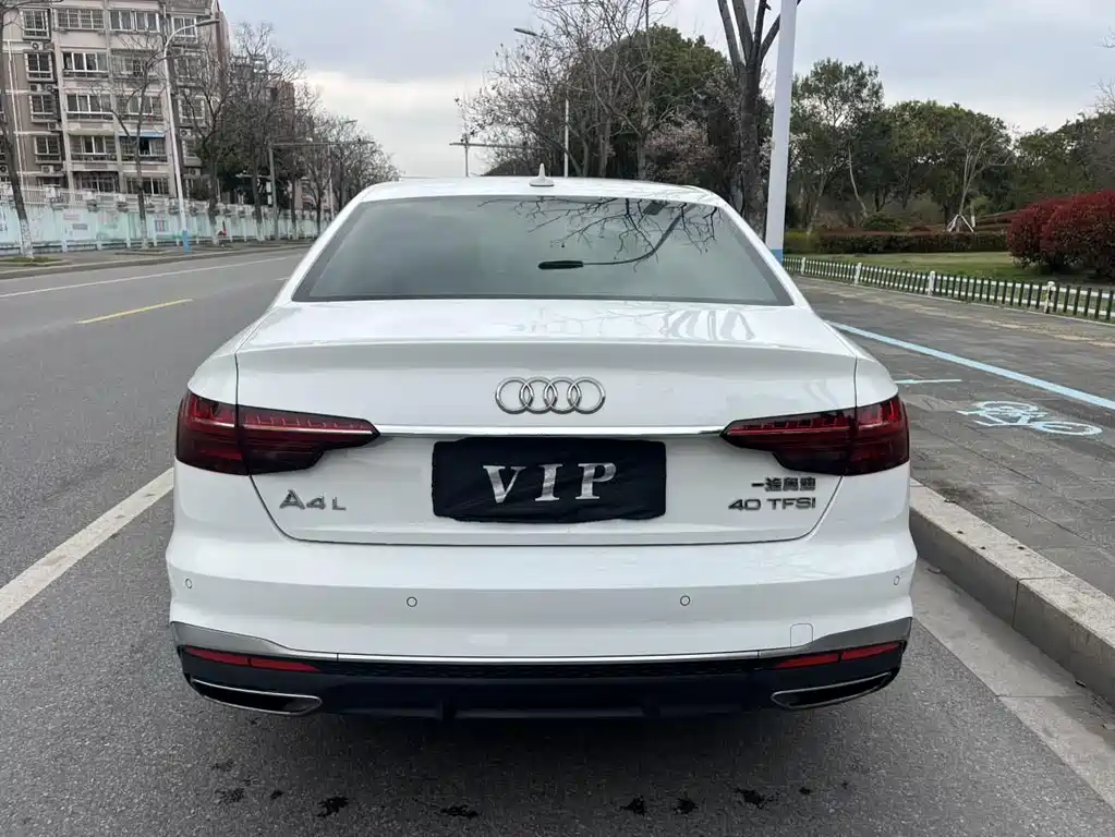 Audi A4L 2020 40 TFSI Fashionable and Dynamic купить на сайте DeffCars