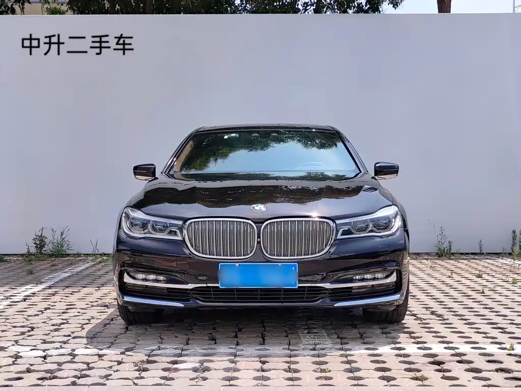 BMW 7 Series 2017 740Li xDrive Personalized Customized Edition купить на сайте DeffCars