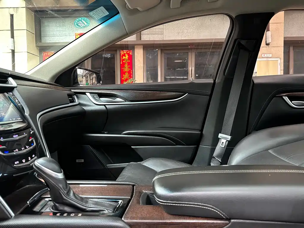 Cadillac XTS 2018 28T Elite купить на сайте DeffCars