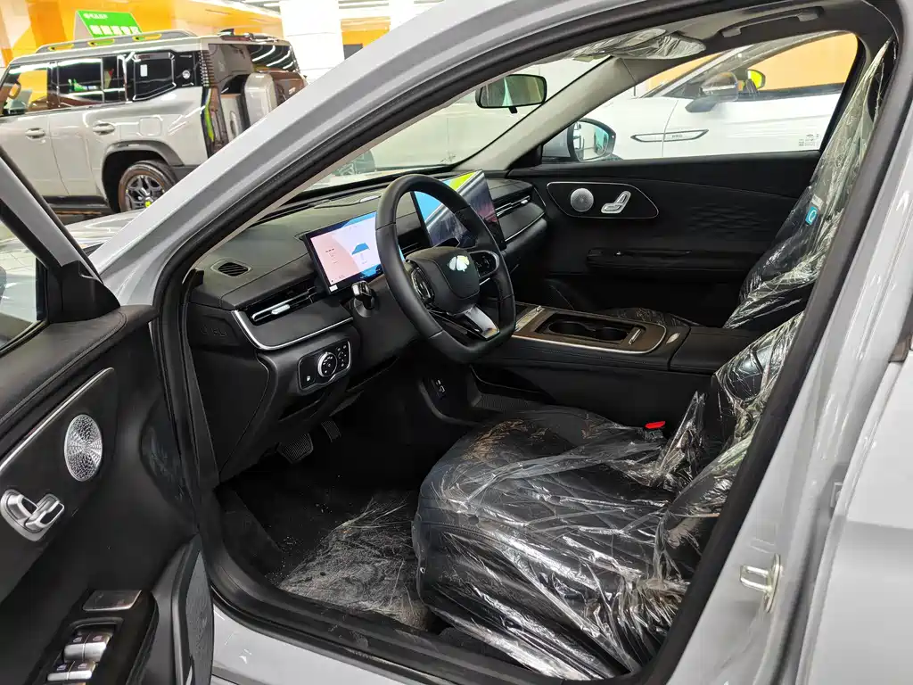 Fengyun A8L 2025 model 1.5TGDI 145km comfort type купить на сайте DeffCars