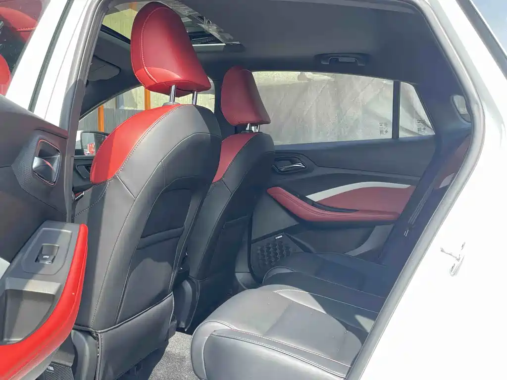 MG5 2021 300TGI DCT Chaoyue Qing Luxury Limited Edition купить на сайте DeffCars