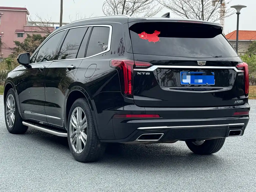 Cadillac XT6 2022 2.0T seven-seat two-wheel drive luxury model купить на сайте DeffCars