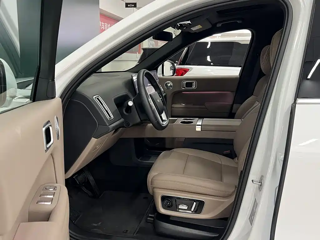 Ideal L8 2025 Ultra smart refresh version купить на сайте DeffCars