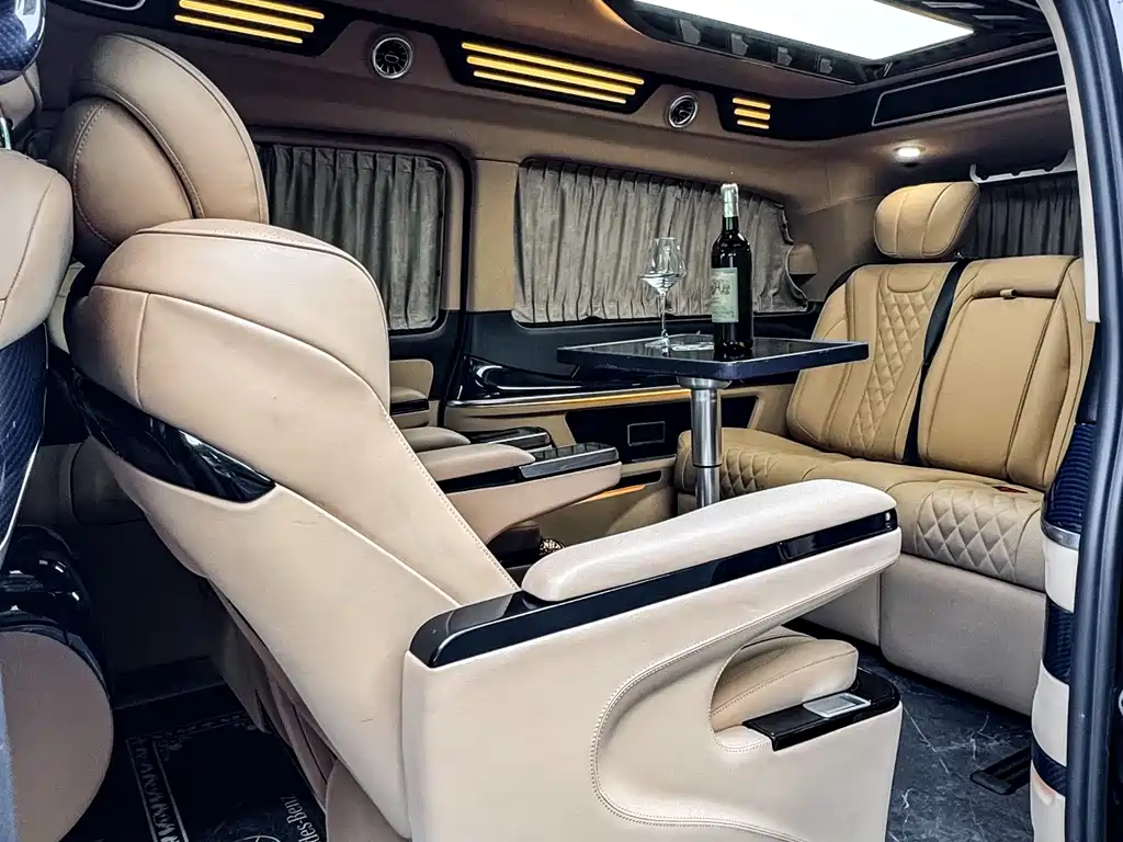 Vito 2023 2.0T Business Edition 7 seats купить на сайте DeffCars