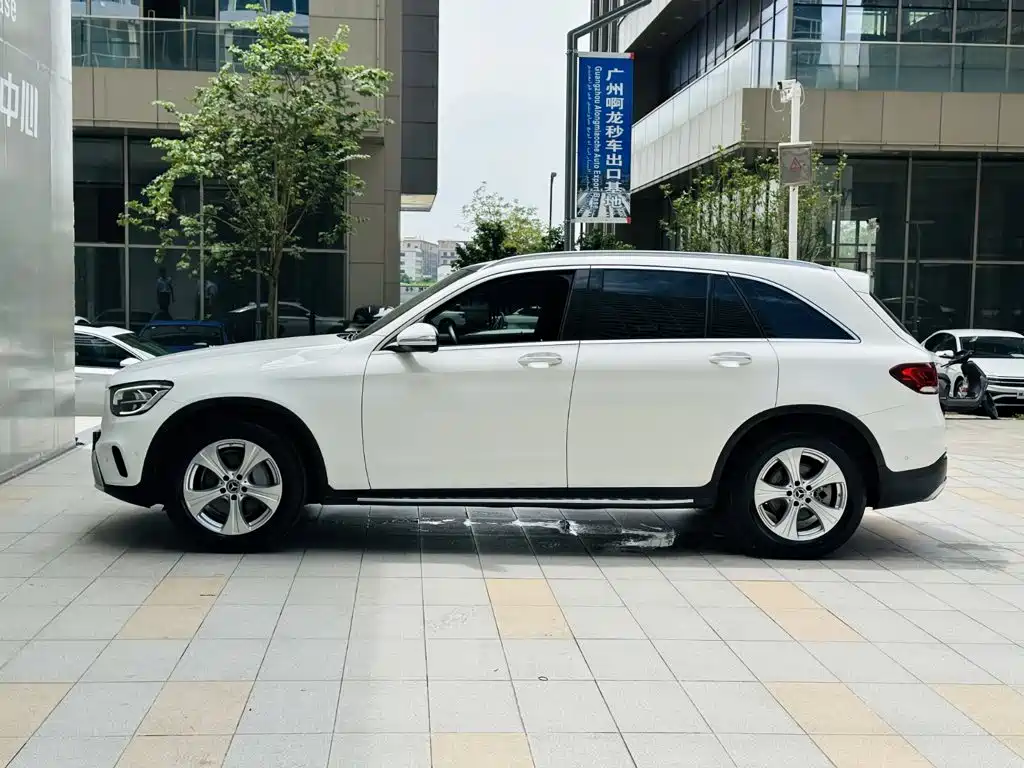 Mercedes-Benz GLC 2020 facelift GLC 260 L 4MATIC dynamic купить на сайте DeffCars