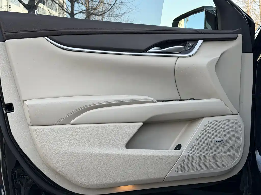 Cadillac XTS 2017 28T Elite купить на сайте DeffCars