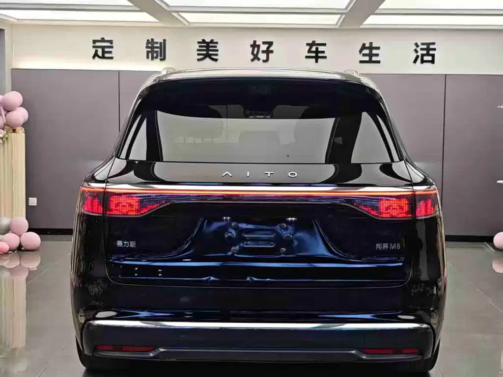 Wenjie M8 2025 extended range Max+ version 53.4kWh 5-seater version купить на сайте DeffCars