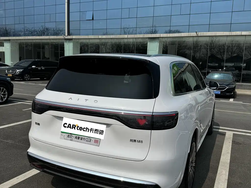 Wenjie M8 2025 extended range Ultra version 53.4kWh 6-seater version купить на сайте DeffCars