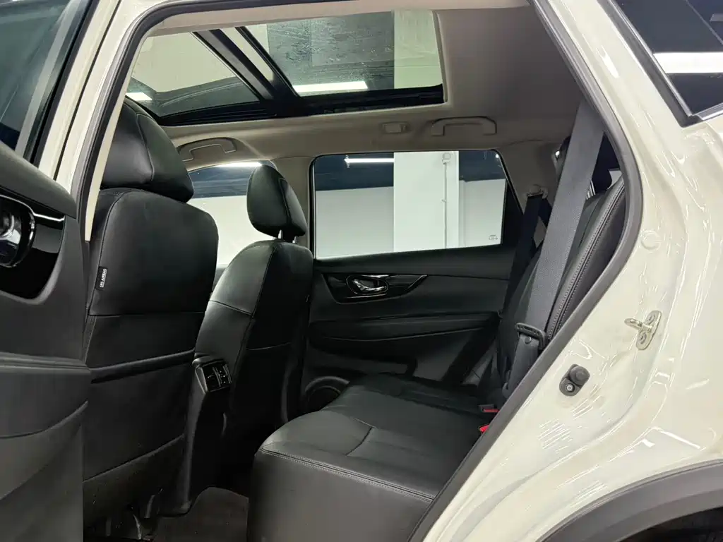 X-Trail 2022 2.0L 2WD Intelligent Link Premium Edition купить на сайте DeffCars