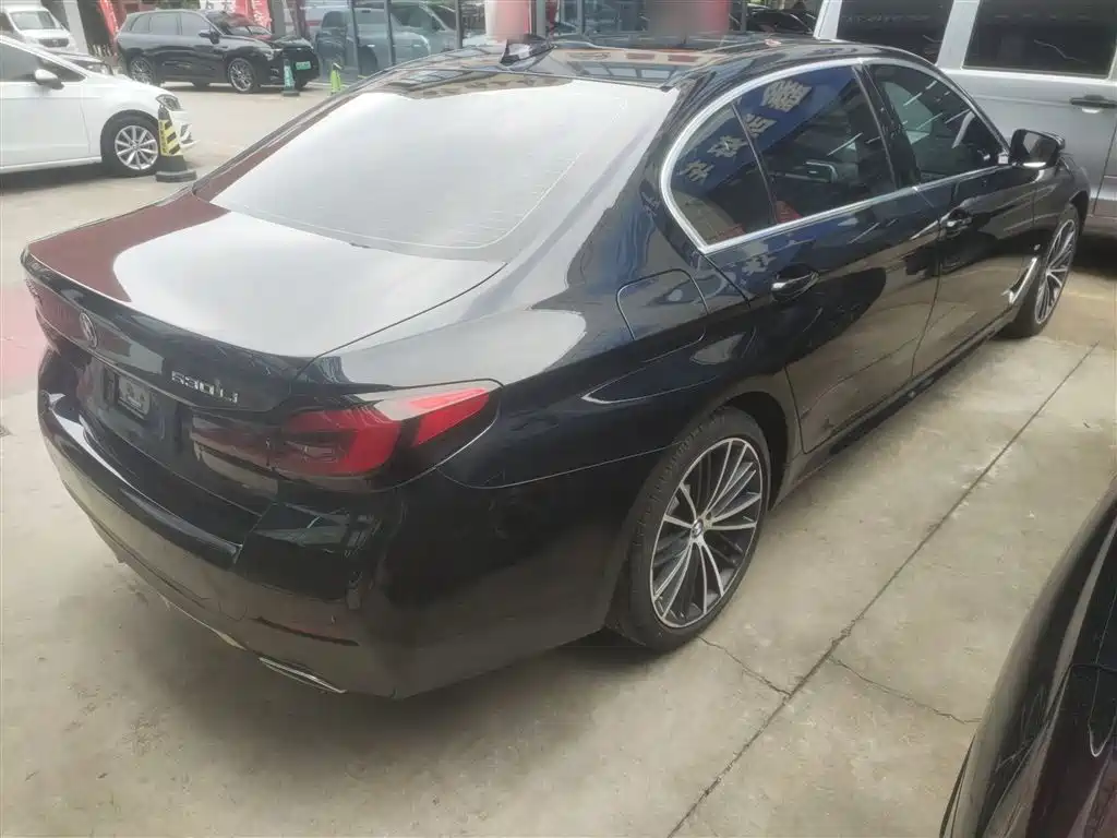 BMW 5 Series 2022 facelift 530Li leading M sports package купить на сайте DeffCars