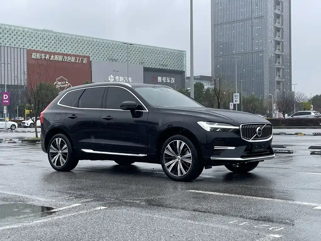 Volvo XC60 plug-in hybrid 2022 T8 plug-in hybrid four-wheel drive Zhiyuan luxury version купить на сайте DeffCars