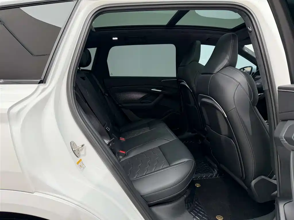 Audi Q6L e-tron 2026 super long range version купить на сайте DeffCars
