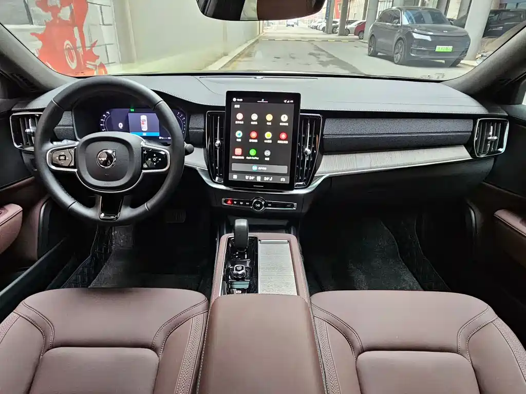 Volvo S90 2026 B5 Zhiyi Luxury Edition купить на сайте DeffCars