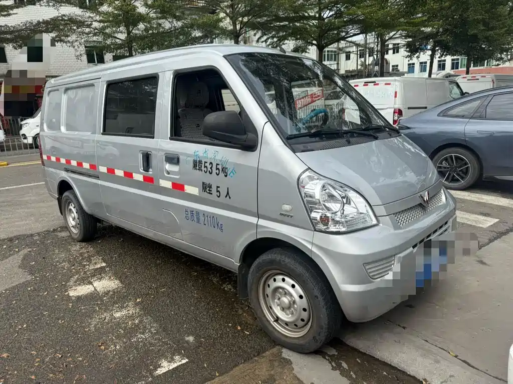 Wuling Rongguang 2019 1.5L extended van transport truck basic model 5 seats купить на сайте DeffCars