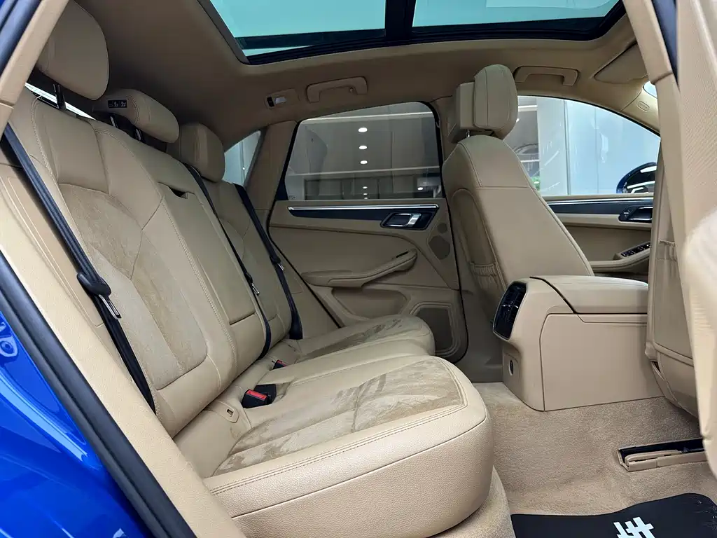 Macan 2017 Macan 2.0T купить на сайте DeffCars