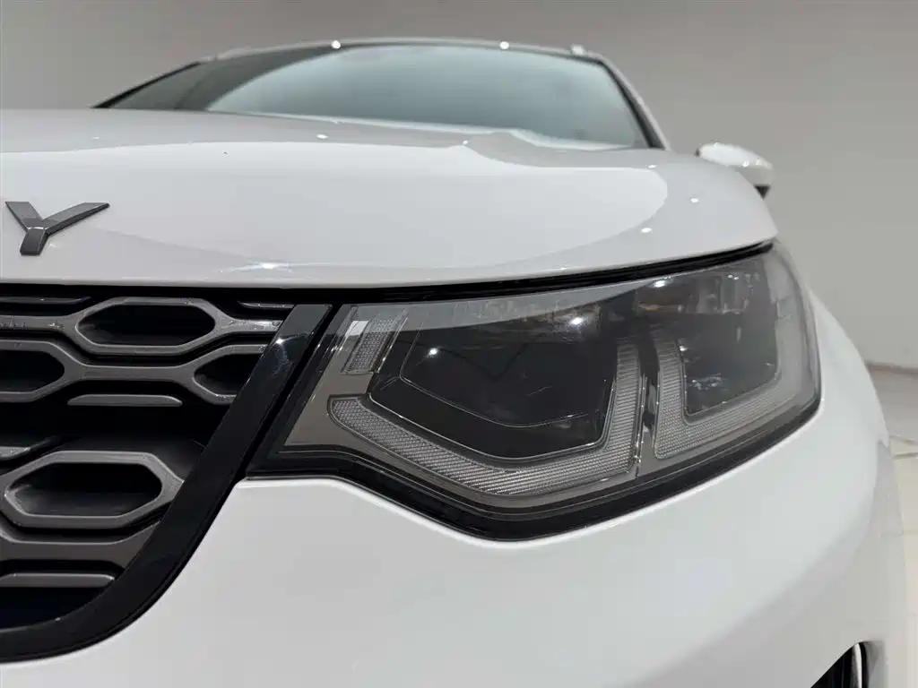 Discovery Sports New Energy 2022 P300e Performance Technology Edition купить на сайте DeffCars