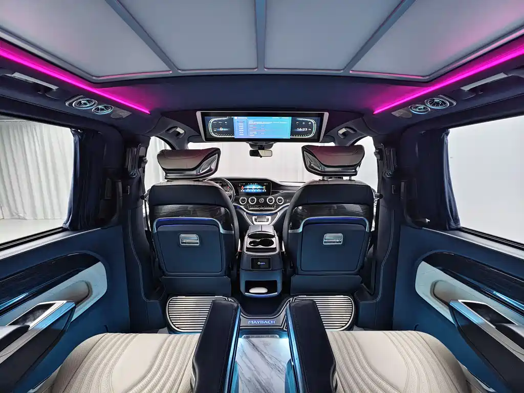 Vito 2023 2.0T Business Edition 7 seats купить на сайте DeffCars
