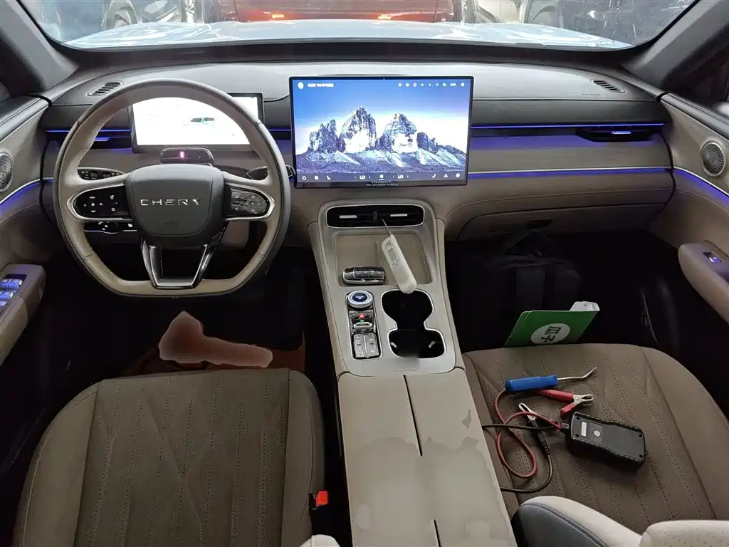 Tiggo 8 PLUS C-DM 2025 model 1.5T 116km premium type 5 seats купить на сайте DeffCars