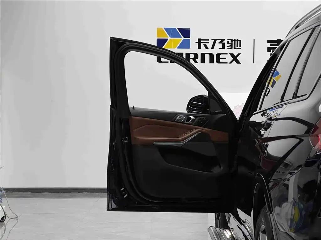 BMW X7 2021 xDrive40i Exclusive M Sports Package купить на сайте DeffCars