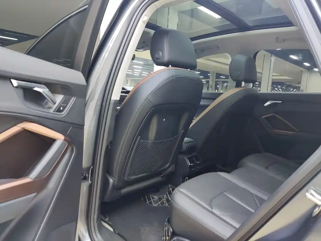 Audi Q3 2022 35 TFSI Fashionable and Elegant купить на сайте DeffCars