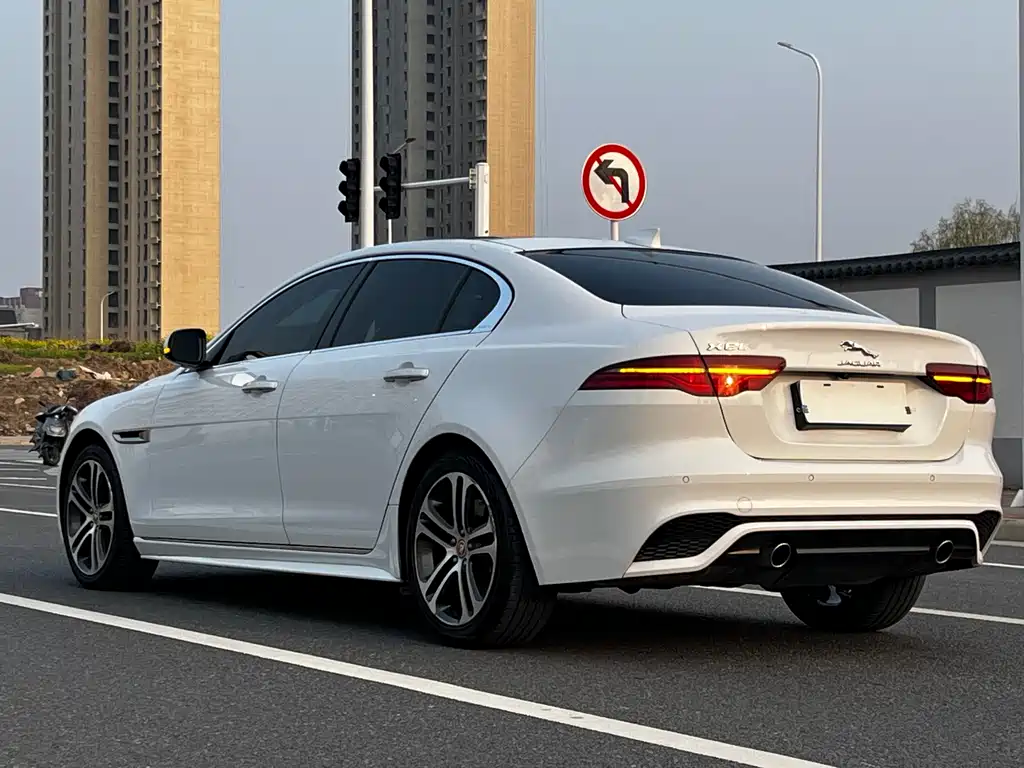Jaguar XEL 2021 2.0T 250PS R-DYNAMIC S Advanced Sports Edition купить на сайте DeffCars