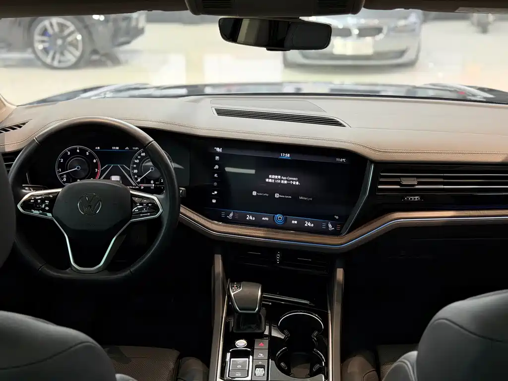 Touareg 2023 3.0TSI Ruixiang Edition Obsidian Sports Package купить на сайте DeffCars