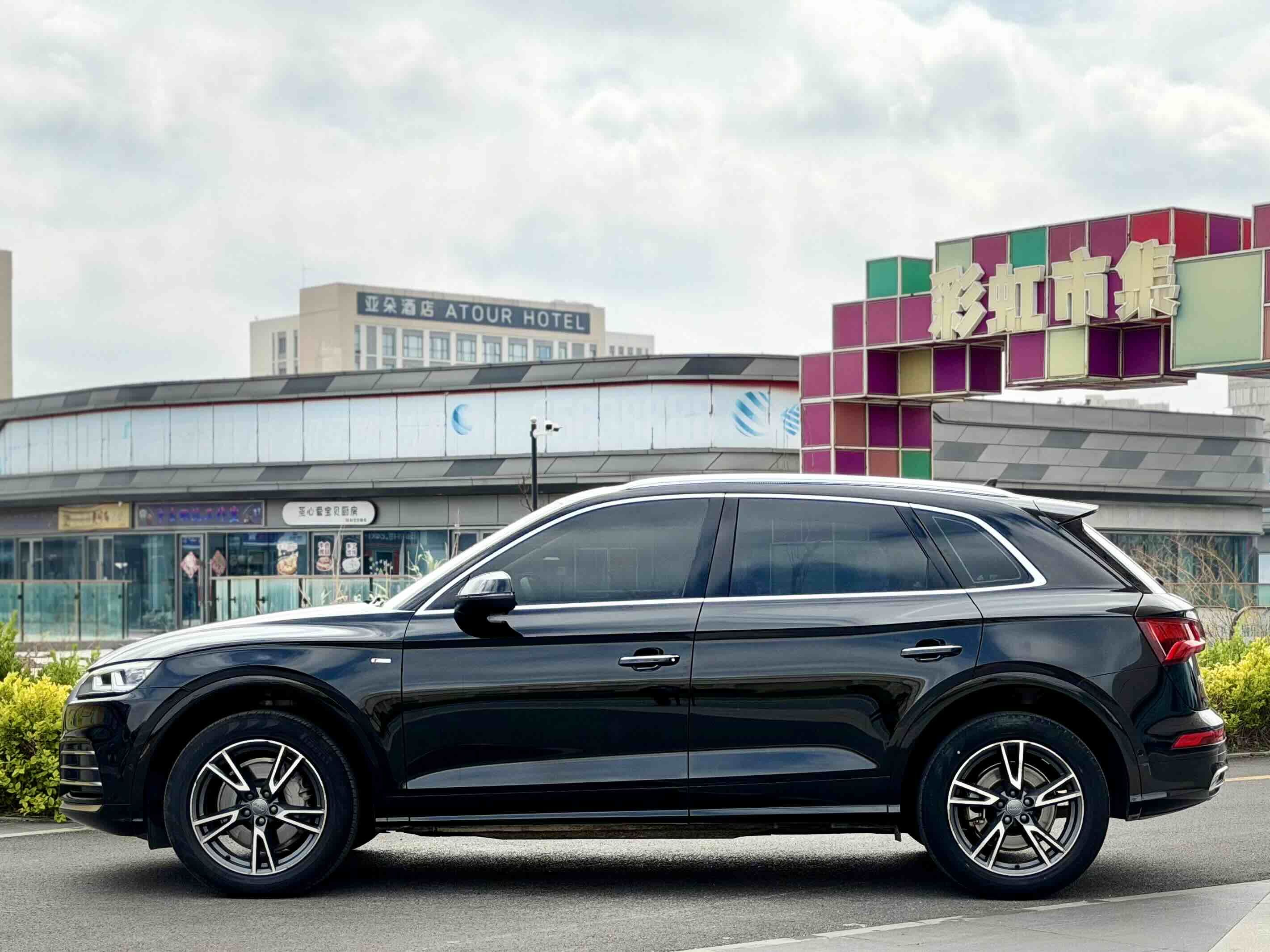 Audi Q5L 2020 45 TFSI exclusive fashion model купить на сайте DeffCars