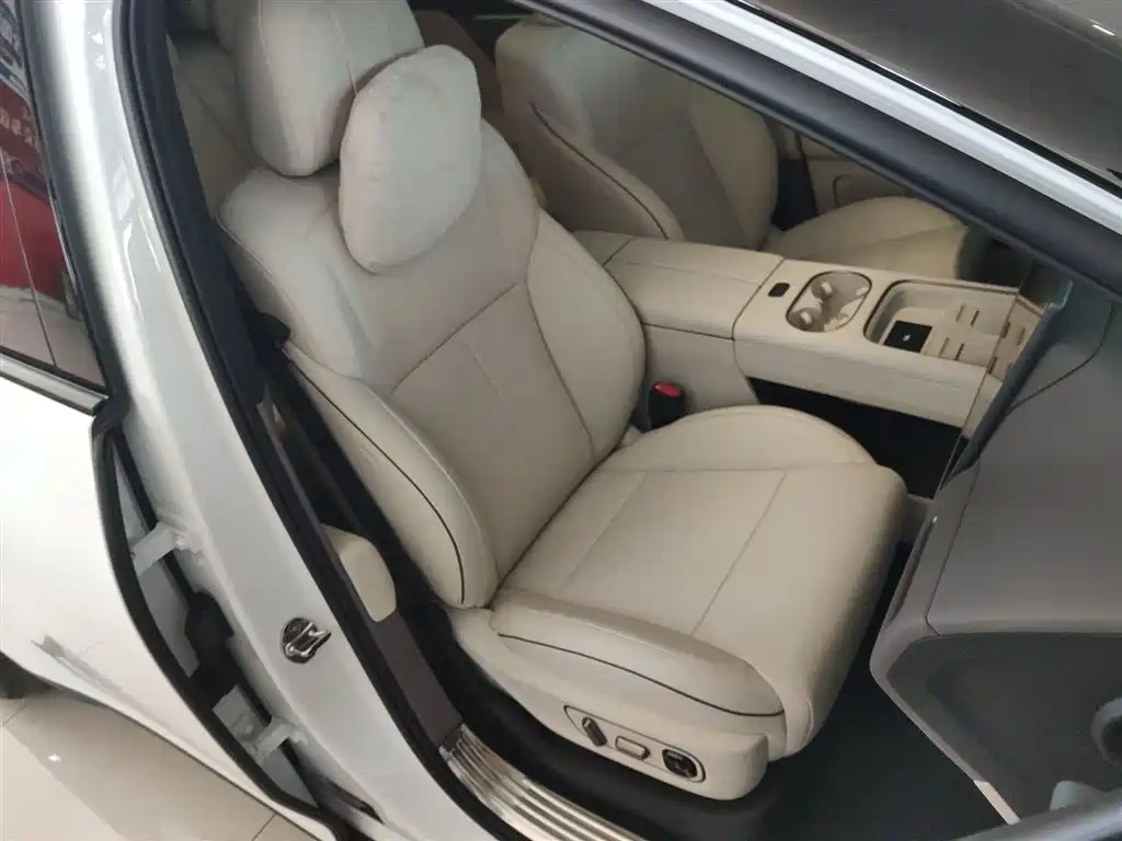 Ideal i6 2025 two-wheel drive standard version купить на сайте DeffCars
