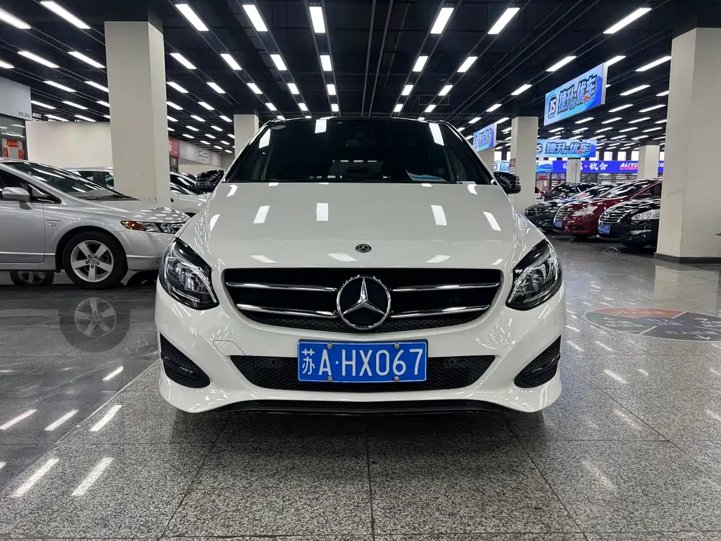 Mercedes-Benz B-Class 2017 B 200 Luxury купить на сайте DeffCars