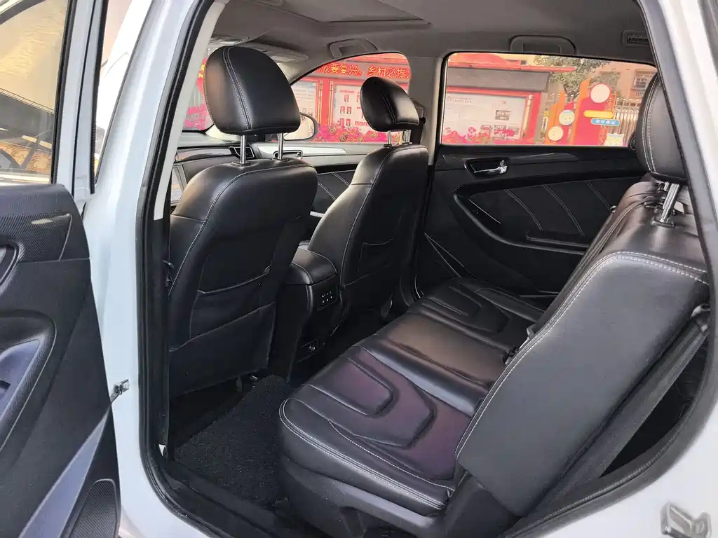 Fengguang 580 2017 1.5T manual luxury model купить на сайте DeffCars