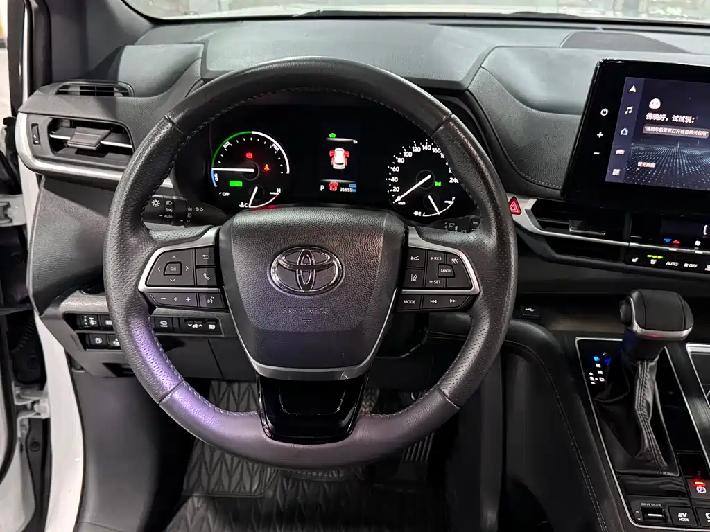 SIENNA 2024 2.5L Hybrid Premium Edition купить на сайте DeffCars