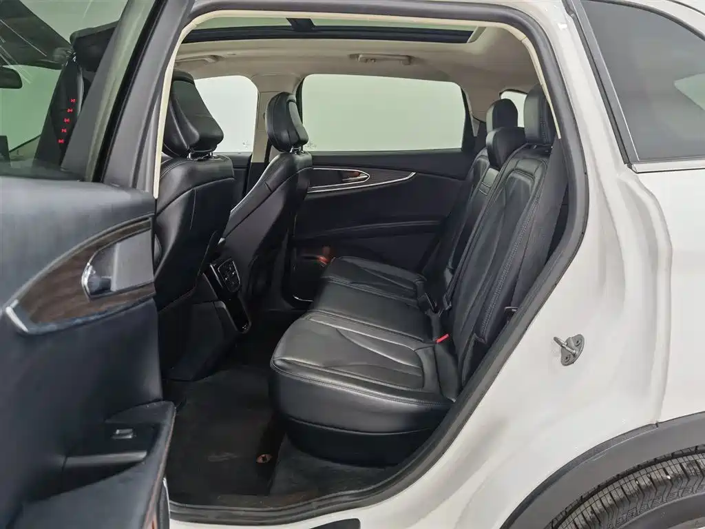 Voyager 2021 2.0T four-wheel drive exclusive edition купить на сайте DeffCars