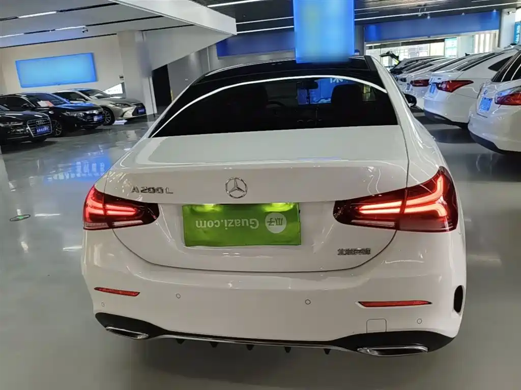 Mercedes-Benz A-Class 2022 A 200 L Sports Sedan Dynamic Type купить на сайте DeffCars