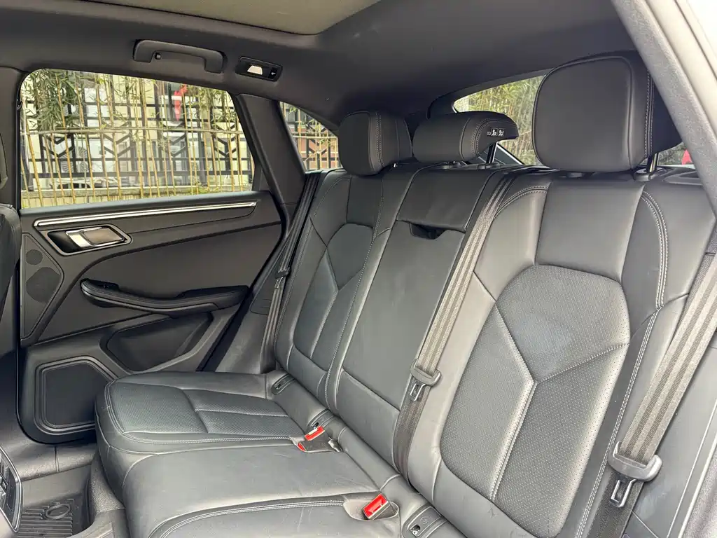 Macan 2023 Macan 2.0T купить на сайте DeffCars