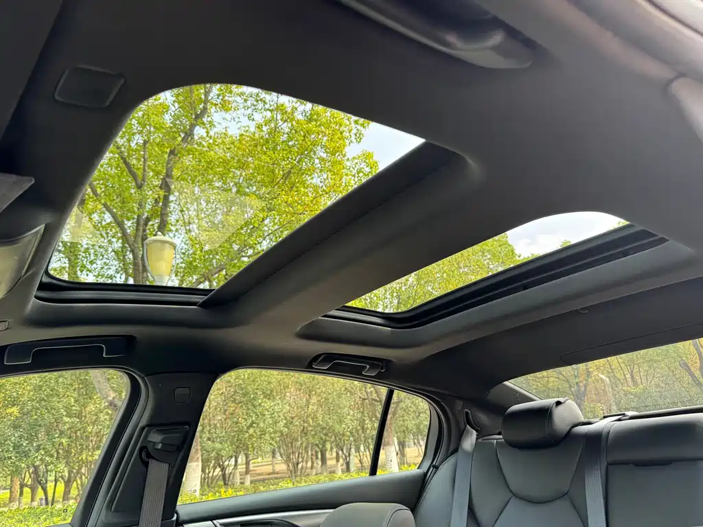 Cadillac CT5 2021 28T luxury model купить на сайте DeffCars