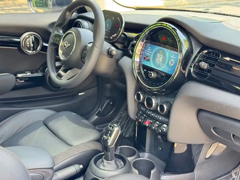 Mini 2022 1.5T COOPER Artist купить на сайте DeffCars