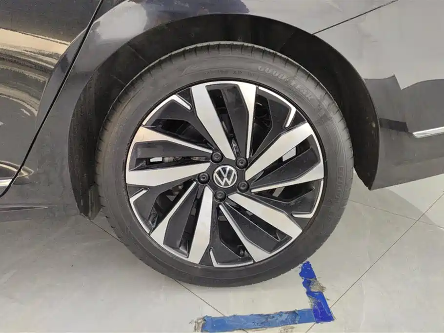 Passat 2022 330TSI Starry Sky Elite Edition купить на сайте DeffCars