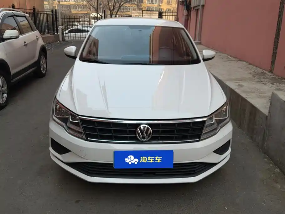 Jetta 2017 1.5L manual fashion model купить на сайте DeffCars
